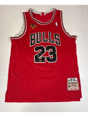 Mitchell & Ness Chicago Bulls Michael Jordan 23 XXL Jersey